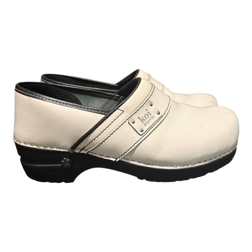 Koi by SANITA Danish White Patent Clogs Shoes Size 40 US 9 Slip On Comfort Nurse - Picture 2 of 9